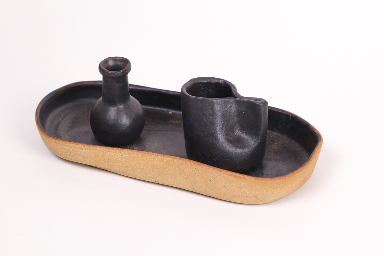 Conjunto Minimalista em Cerâmica Carvão – Coleção Noir