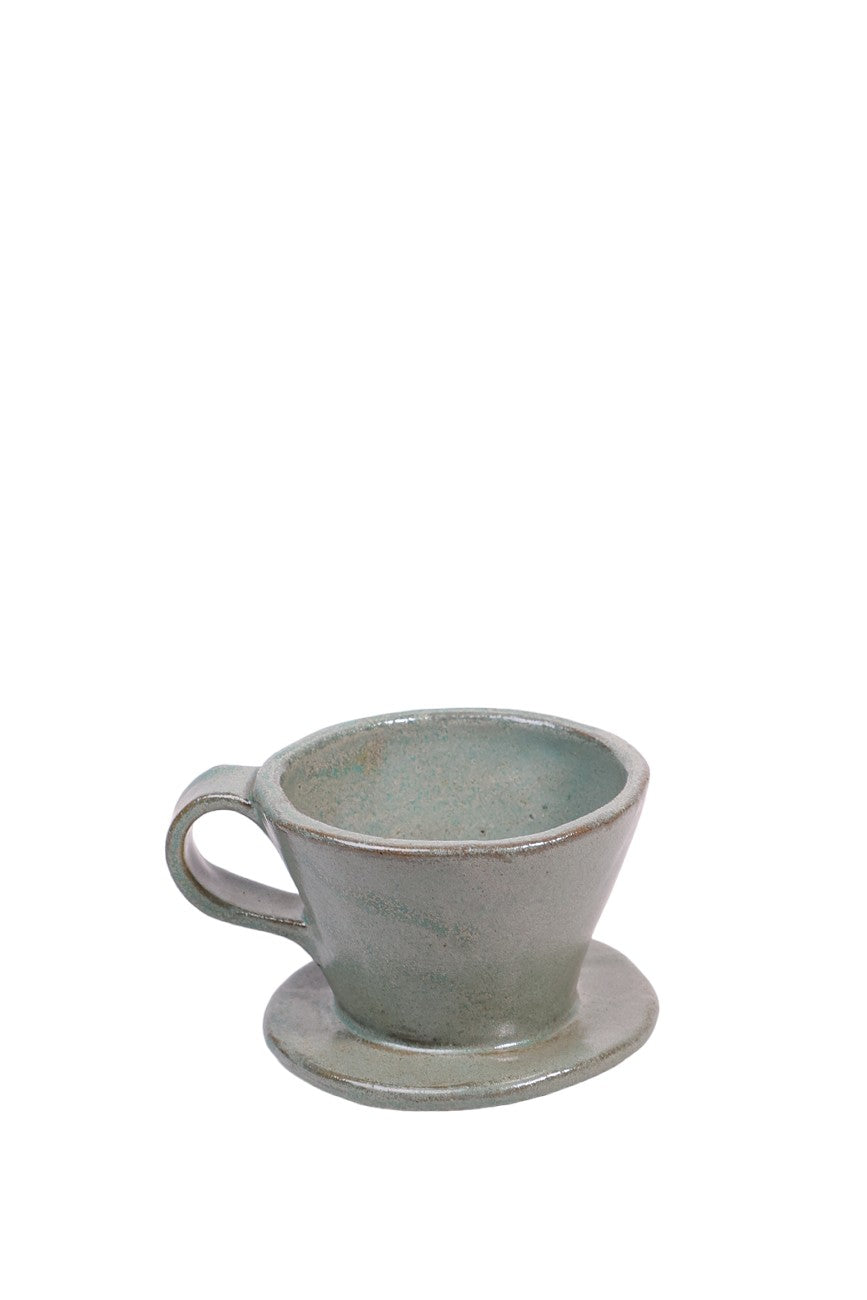 Conjunto de Coado e Garrafa em Cerâmica Orgânica