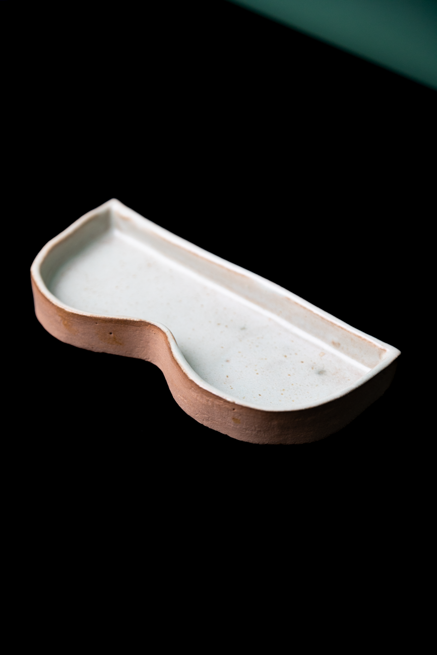 Handcrafted Ceramic Eyeglass Holder - Artisanal and Elegant
