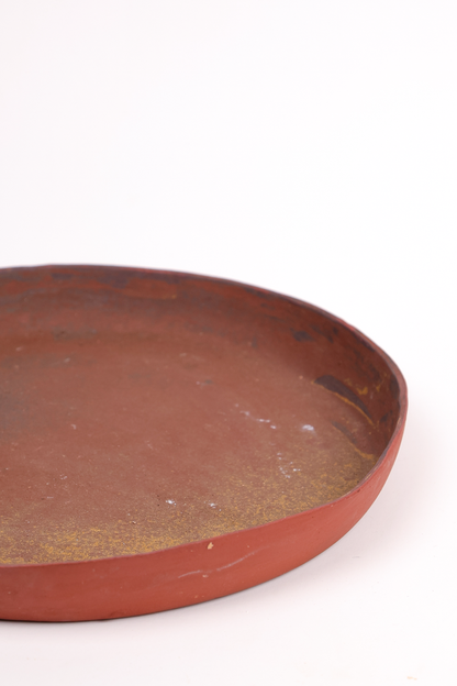 Tigela de Cerâmica Rústica em Tons Terrosos